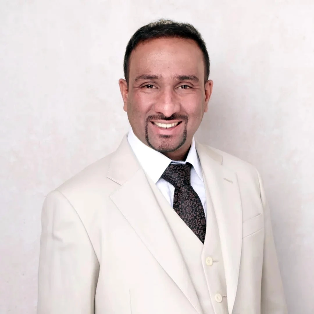 Portrait of Dr Niki Shah